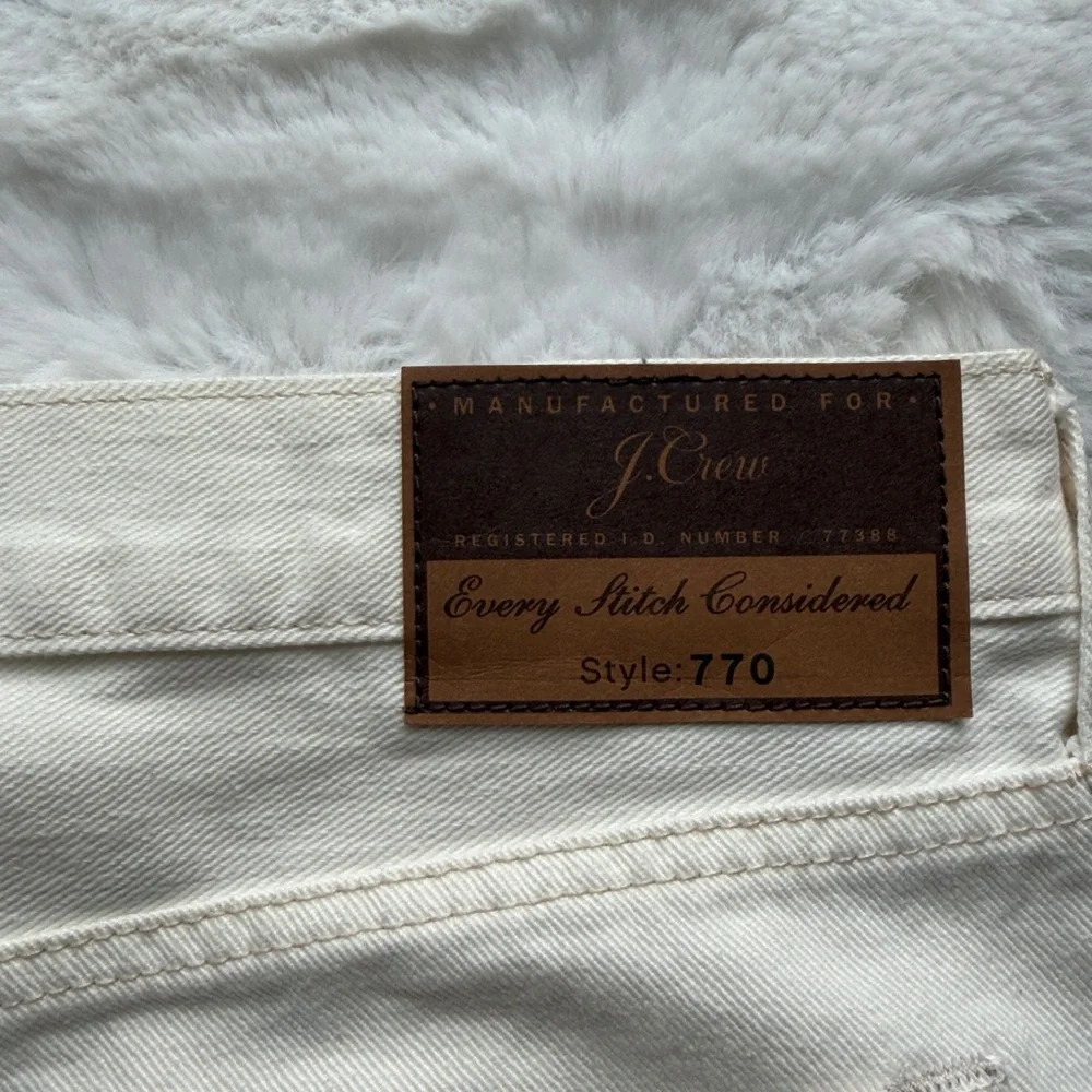NWT J.Crew 770 Straight-fit jean in rinsed white size 34x32